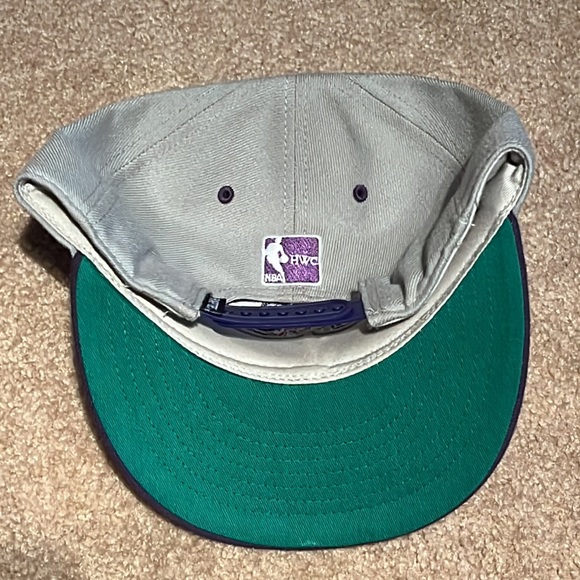 Toronto Raptors Men’s SnapBack - Picture 2 of 2